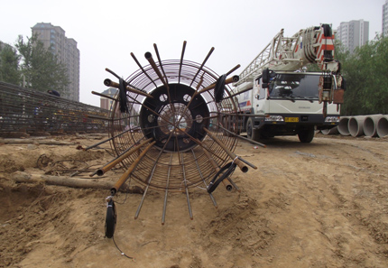 江西--安装钢筋桩基笼